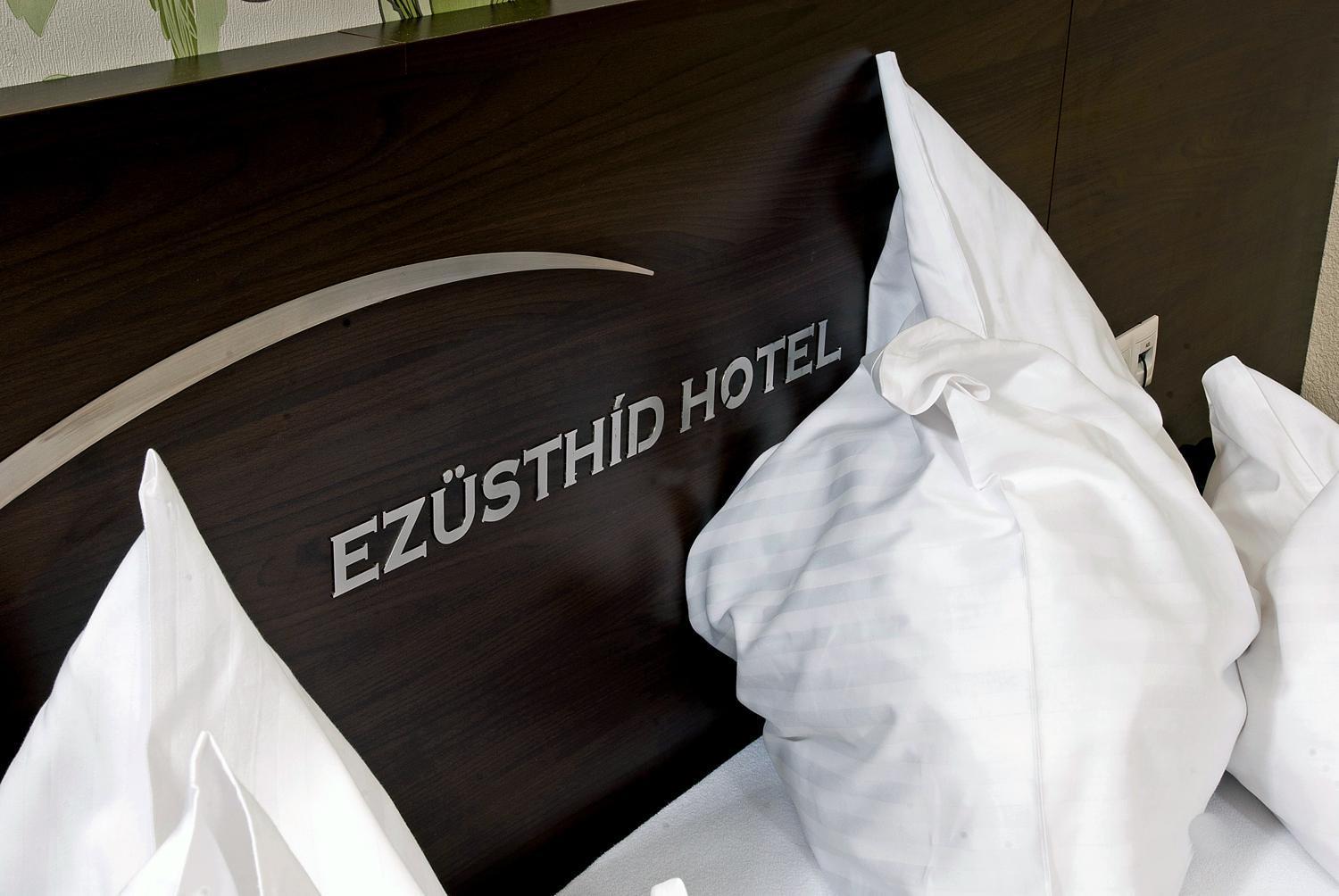 Ezuesthid Hotel Veszprém Exterior photo