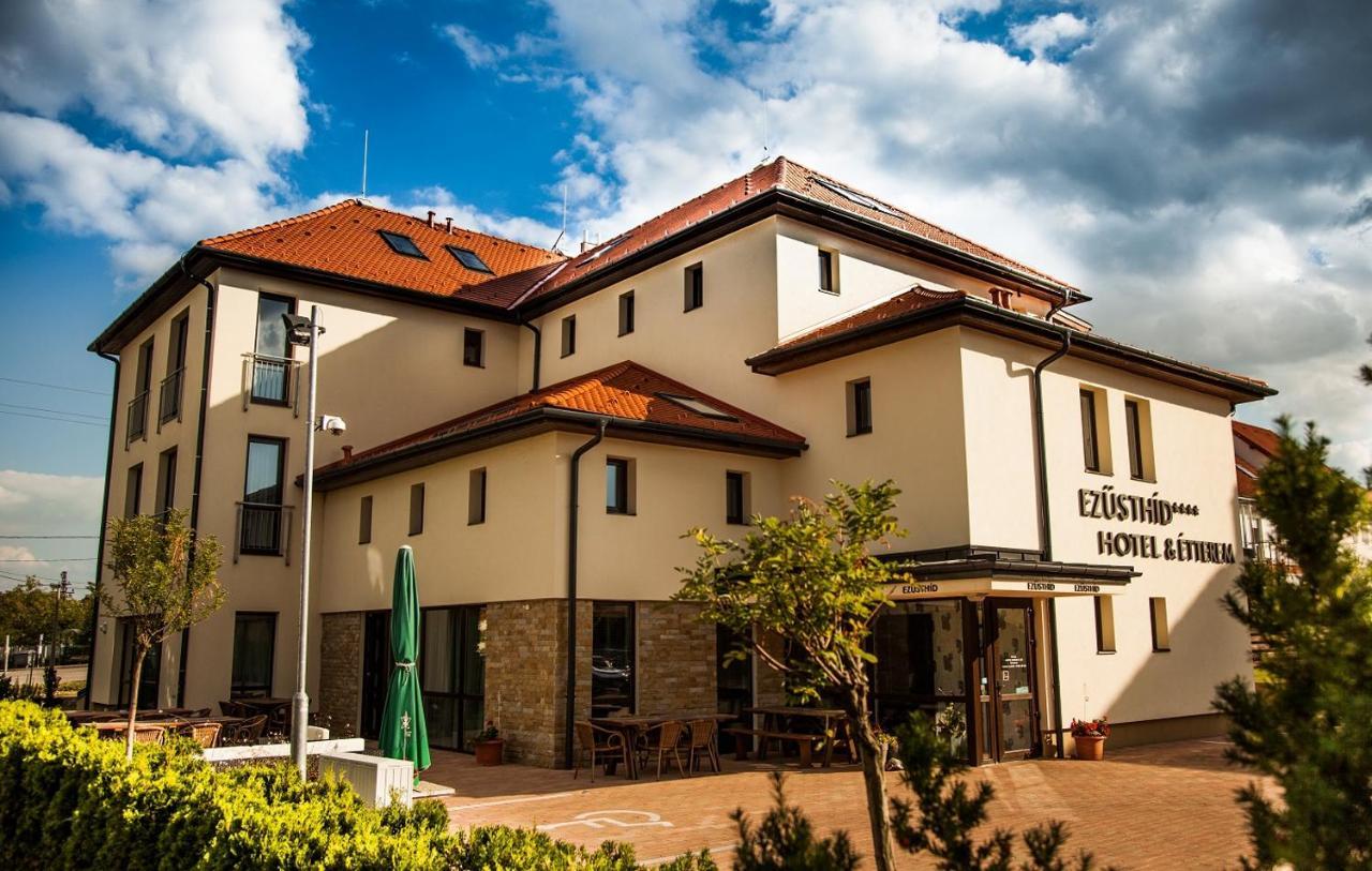 Ezuesthid Hotel Veszprém Exterior photo