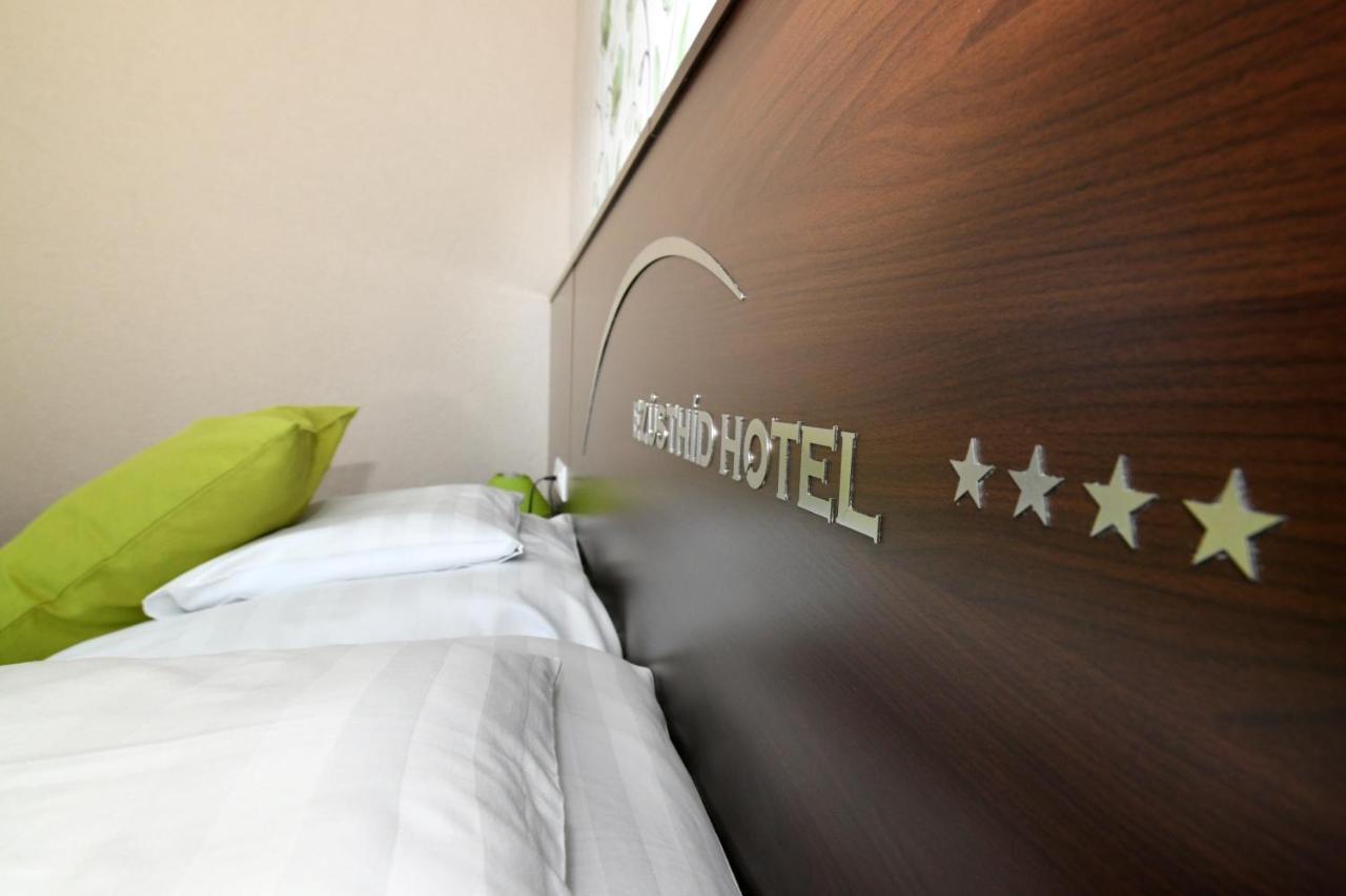 Ezuesthid Hotel Veszprém Exterior photo